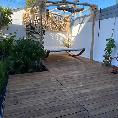 Maison La Fleur De Sel Bed & Breakfast 2*